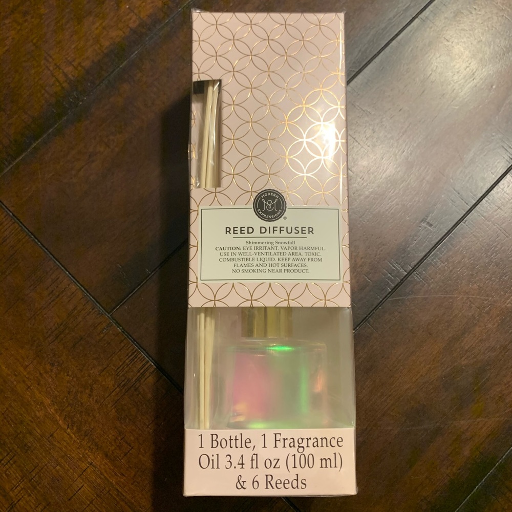Modern Expressions Reed Diffuser 3.4 fl. oz.